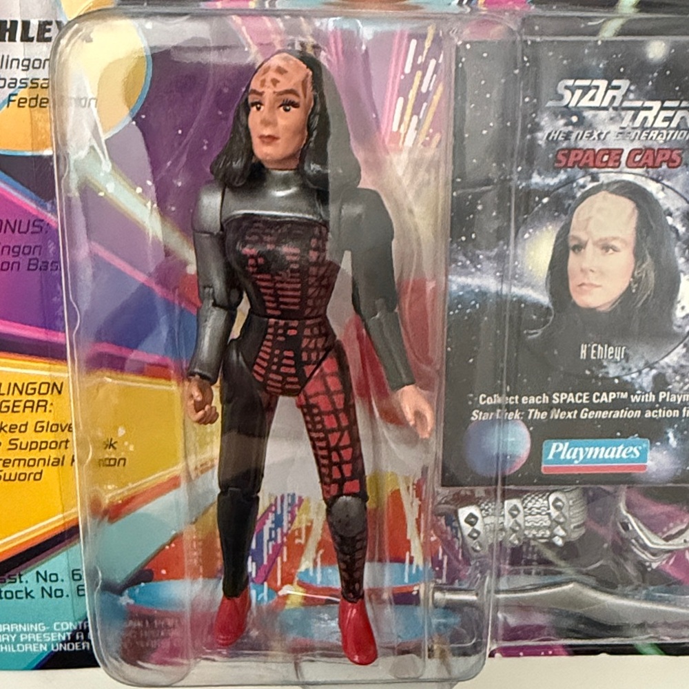 1993 Star Trek TNG K’ehleya (Klingon Ambassador) Action Figure by Playmates - Picture 5 of 13